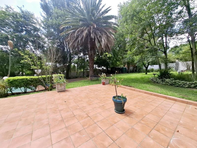 To Let 4 Bedroom Property for Rent in Bryanston Gauteng