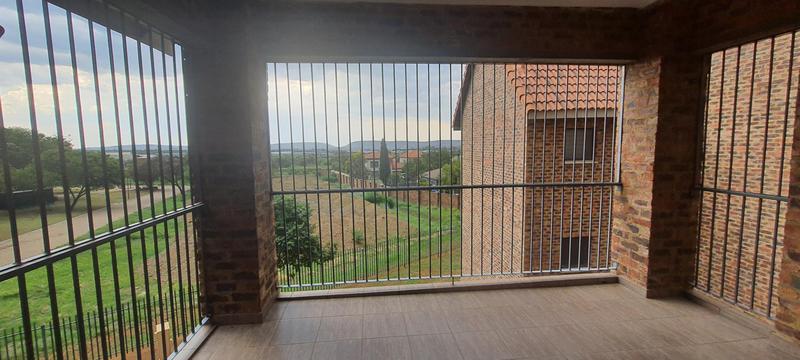 To Let 2 Bedroom Property for Rent in Willow Acres Gauteng