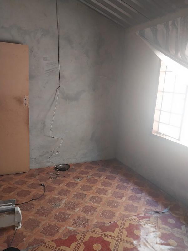 2 Bedroom Property for Sale in Zonkezizwe Gauteng