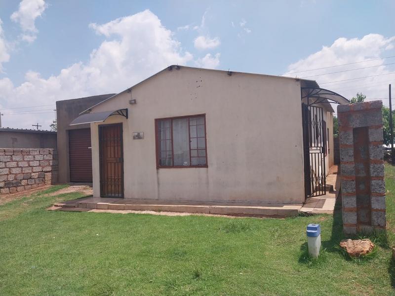 2 Bedroom Property for Sale in Zonkezizwe Gauteng