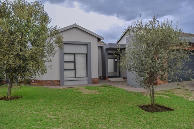 3 Bedroom Property for Sale in Midstream Estate Gauteng