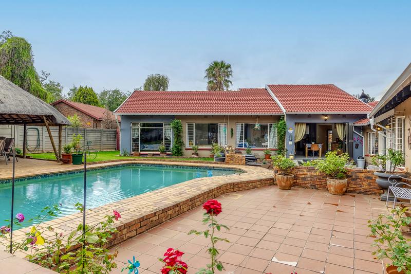 4 Bedroom Property for Sale in Brackenhurst Gauteng