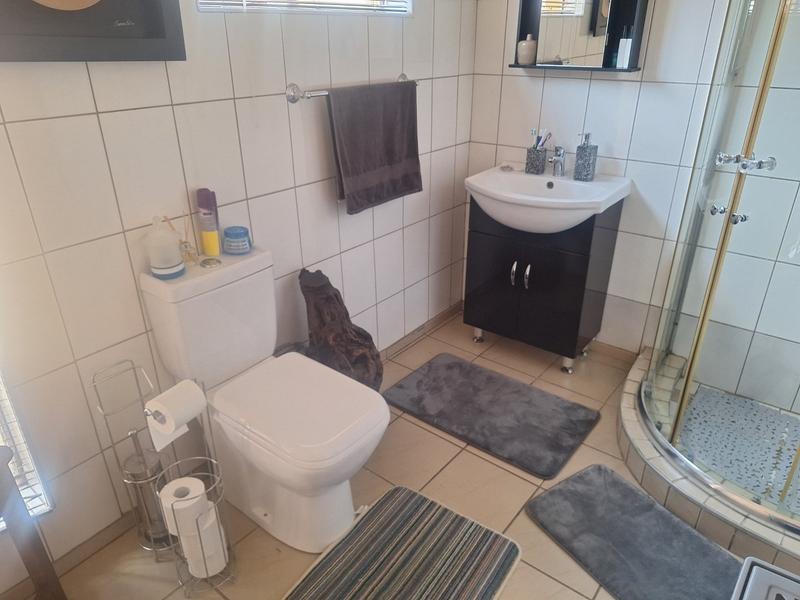 3 Bedroom Property for Sale in Dorandia Gauteng