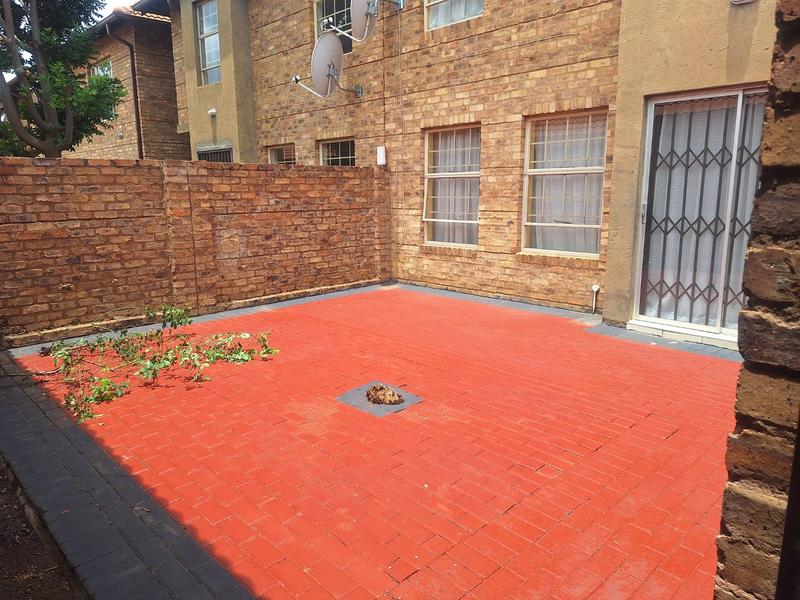 3 Bedroom Property for Sale in Theresa Park Gauteng