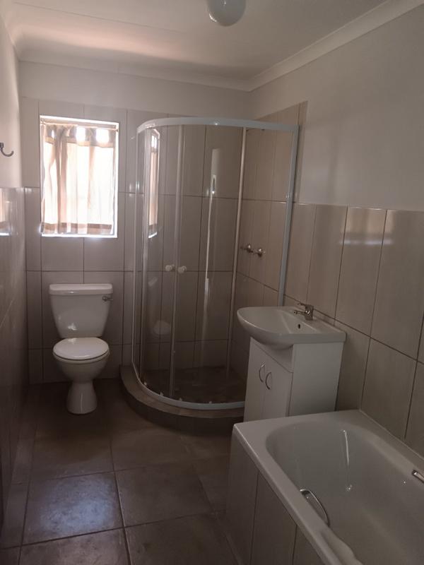 2 Bedroom Property for Sale in Theresa Park Gauteng