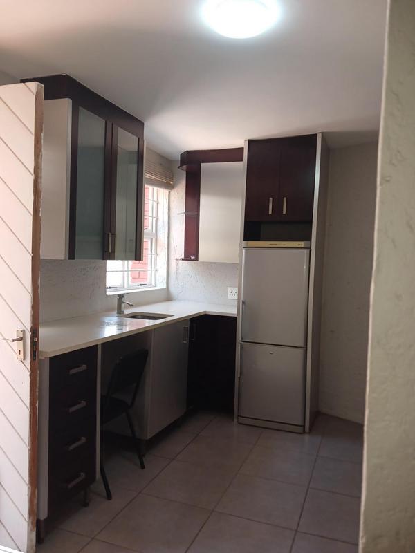 To Let 2 Bedroom Property for Rent in Weltevreden Park Gauteng