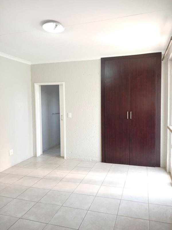 To Let 2 Bedroom Property for Rent in Weltevreden Park Gauteng