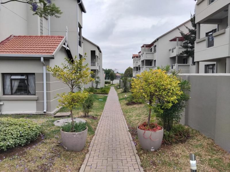 2 Bedroom Property for Sale in Broadacres Gauteng