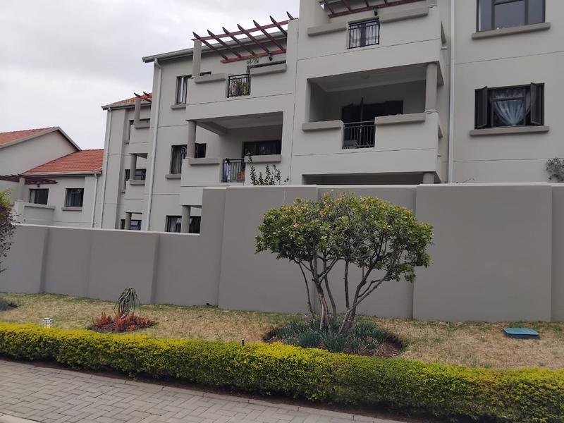 2 Bedroom Property for Sale in Broadacres Gauteng