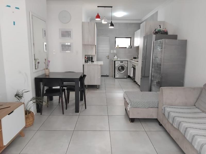 2 Bedroom Property for Sale in Broadacres Gauteng