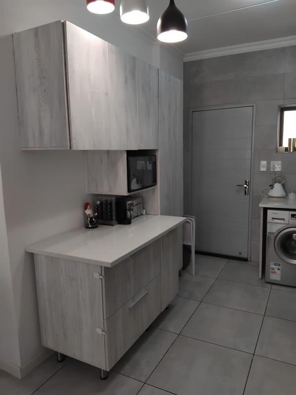 2 Bedroom Property for Sale in Broadacres Gauteng