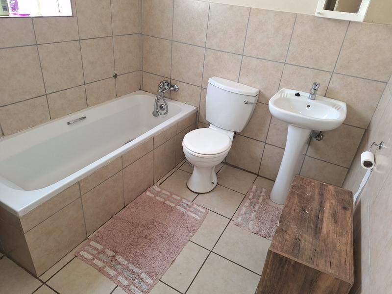 3 Bedroom Property for Sale in Theresa Park Gauteng