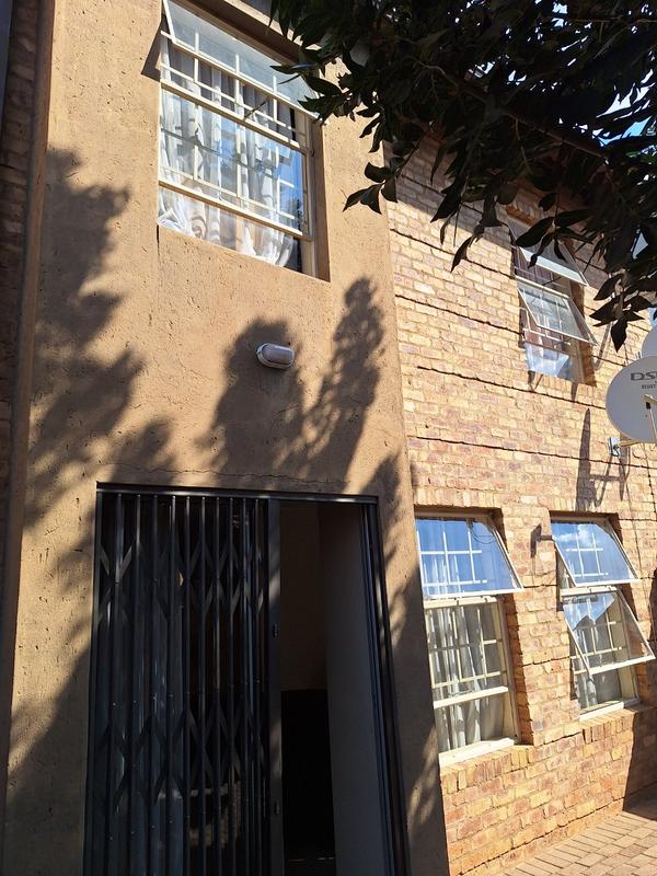 3 Bedroom Property for Sale in Theresa Park Gauteng