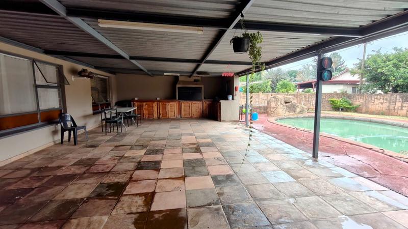 4 Bedroom Property for Sale in Annlin Gauteng