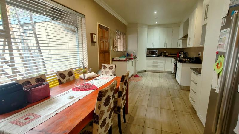 4 Bedroom Property for Sale in Annlin Gauteng