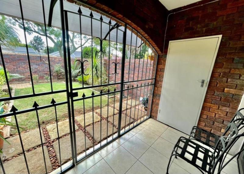 3 Bedroom Property for Sale in Brackenhurst Gauteng