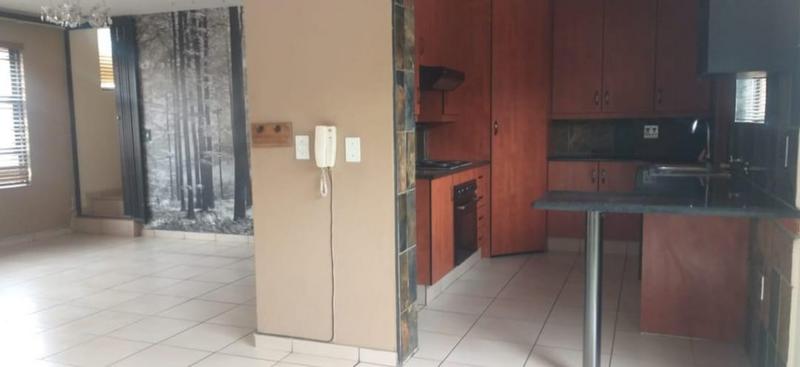 3 Bedroom Property for Sale in New Redruth Gauteng