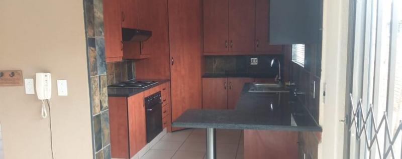 3 Bedroom Property for Sale in New Redruth Gauteng