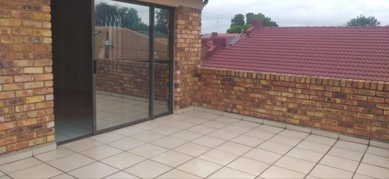 3 Bedroom Property for Sale in New Redruth Gauteng