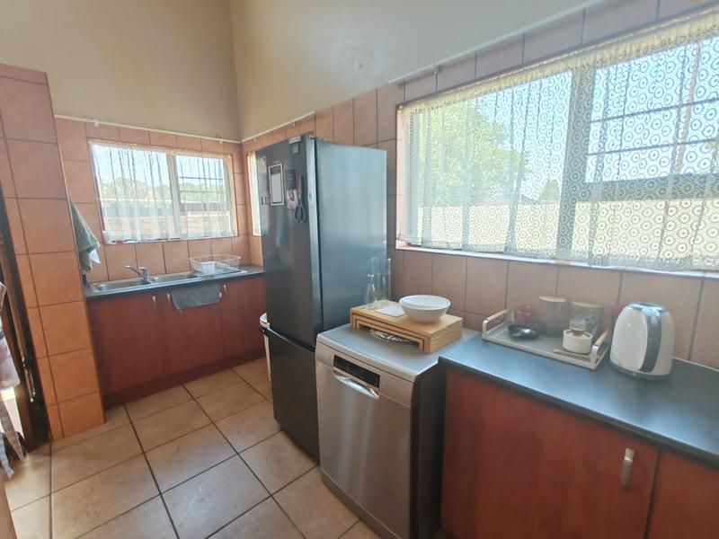 2 Bedroom Property for Sale in Kookrus Gauteng