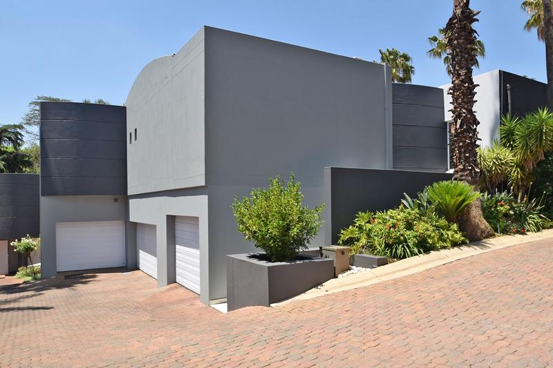 6 Bedroom Property for Sale in Morningside Gauteng