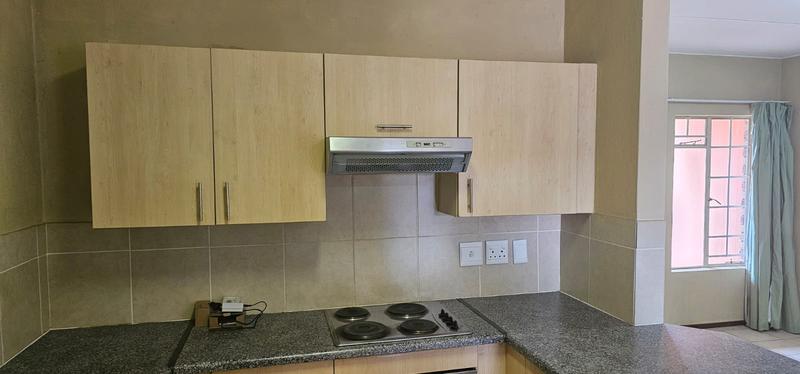 To Let 2 Bedroom Property for Rent in Comet Gauteng