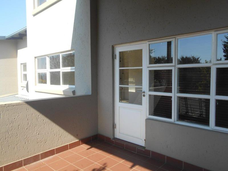 To Let 1 Bedroom Property for Rent in Lonehill Gauteng