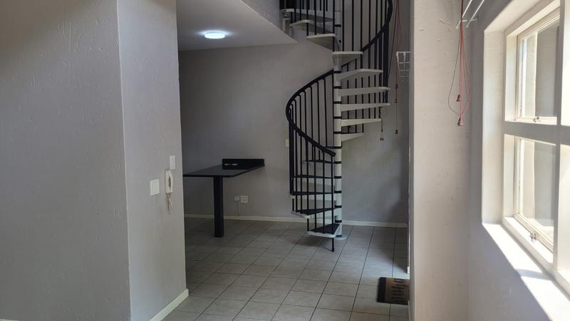 To Let 1 Bedroom Property for Rent in Lonehill Gauteng