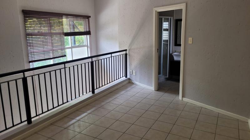 To Let 1 Bedroom Property for Rent in Lonehill Gauteng