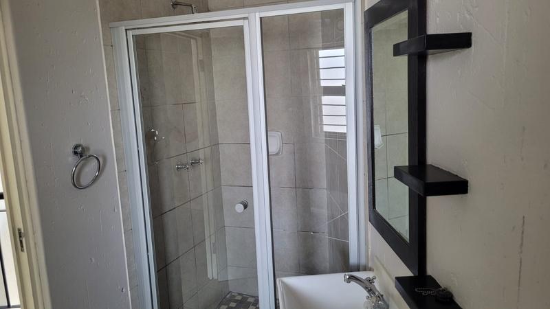 To Let 1 Bedroom Property for Rent in Lonehill Gauteng