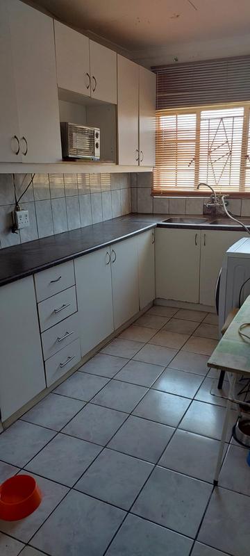 To Let 2 Bedroom Property for Rent in Laudium Gauteng