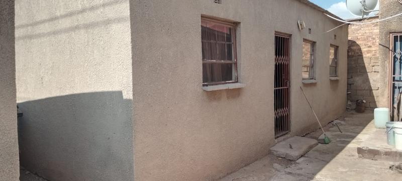 2 Bedroom Property for Sale in Tsakane Gauteng