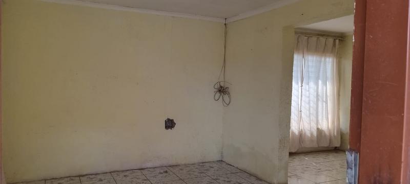 2 Bedroom Property for Sale in Tsakane Gauteng