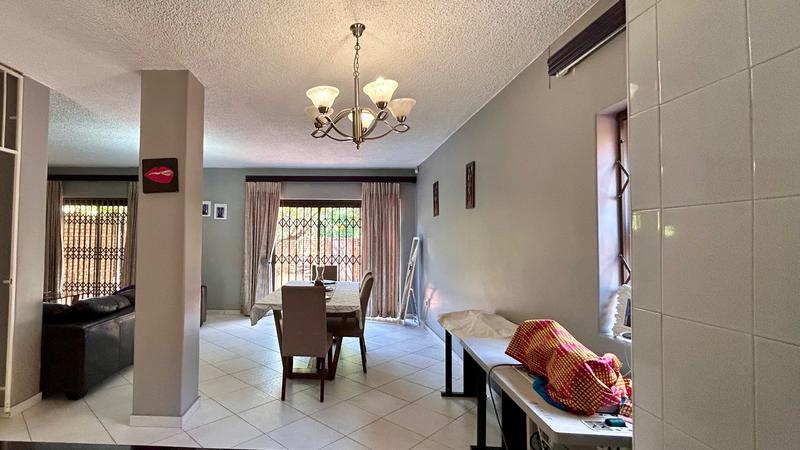 To Let 3 Bedroom Property for Rent in Bedfordview Gauteng