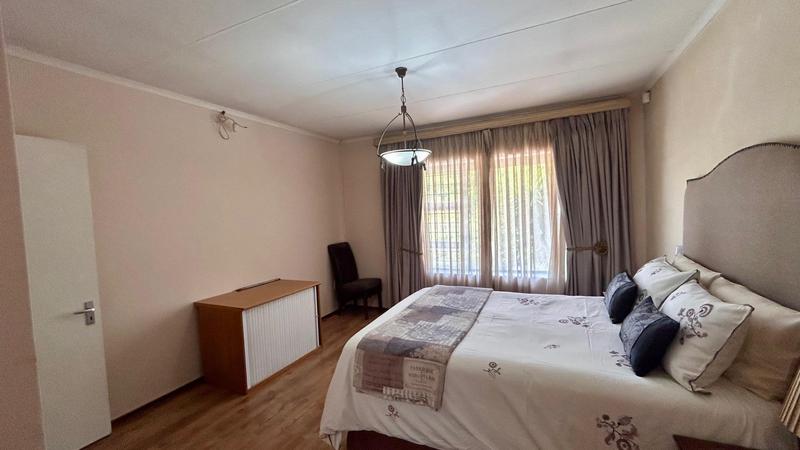 To Let 3 Bedroom Property for Rent in Bedfordview Gauteng