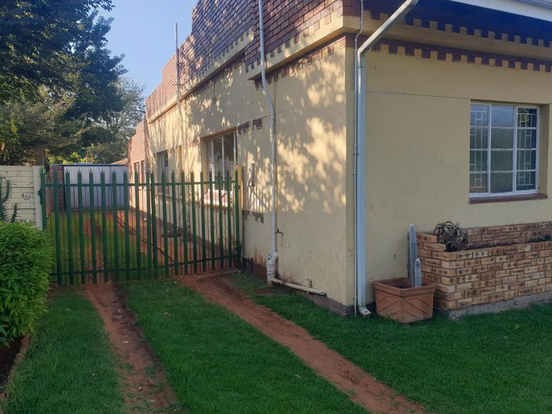 To Let 4 Bedroom Property for Rent in Brenthurst Gauteng