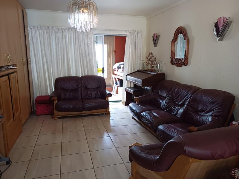 2 Bedroom Property for Sale in Rangeview Gauteng