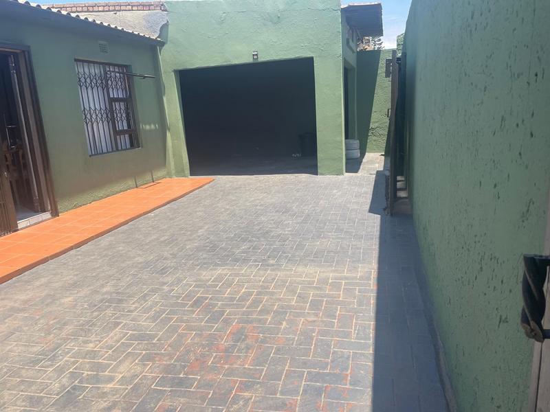 To Let 3 Bedroom Property for Rent in Tembisa Gauteng