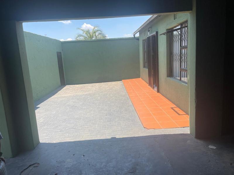 To Let 3 Bedroom Property for Rent in Tembisa Gauteng