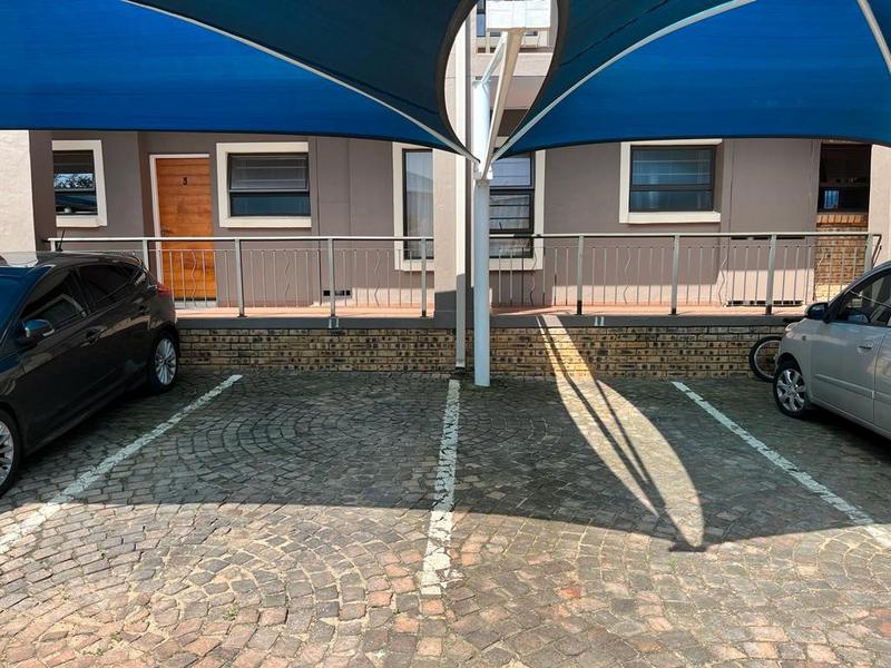 3 Bedroom Property for Sale in Mulbarton Gauteng