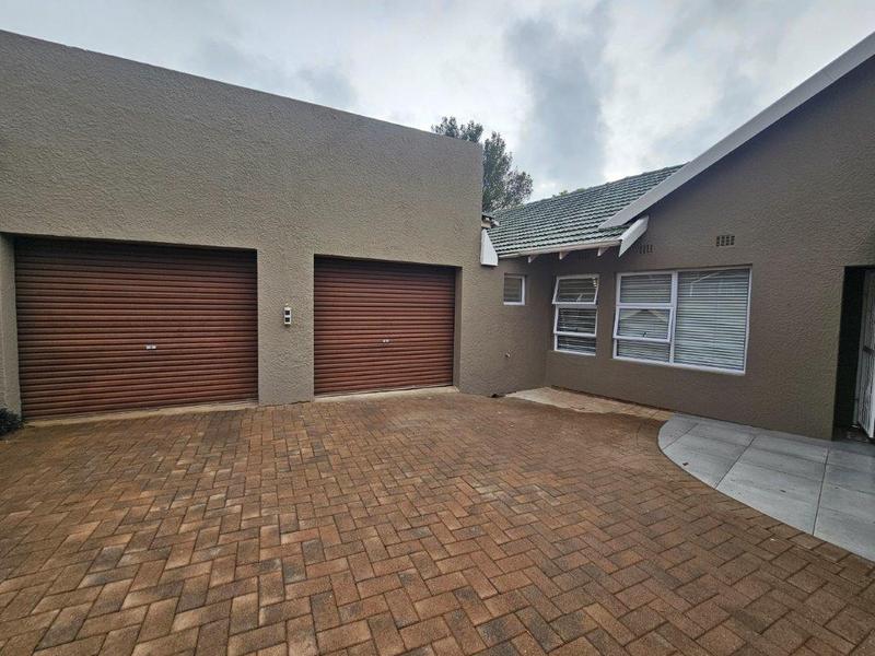 5 Bedroom Property for Sale in Highway Gardens Gauteng