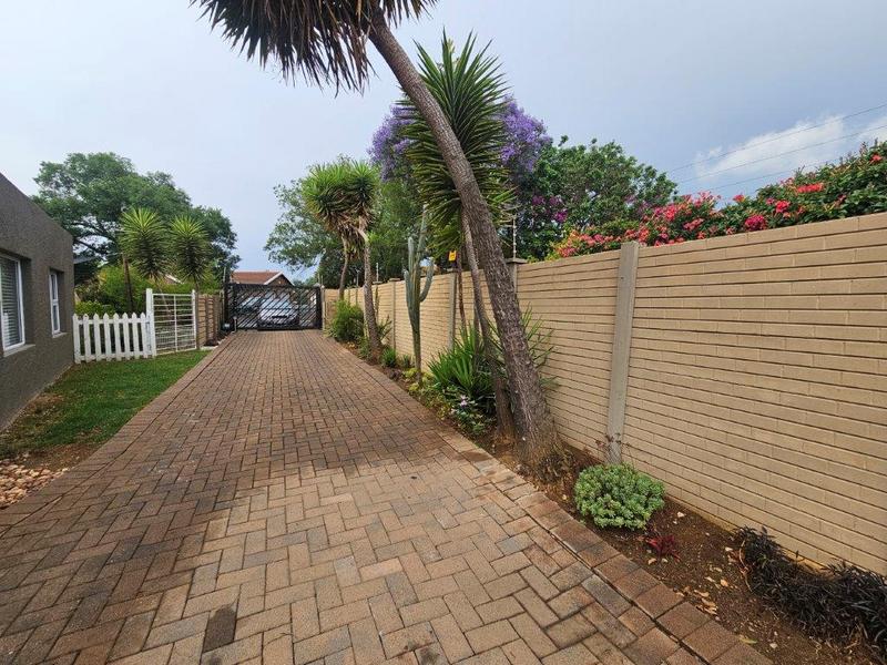 5 Bedroom Property for Sale in Highway Gardens Gauteng