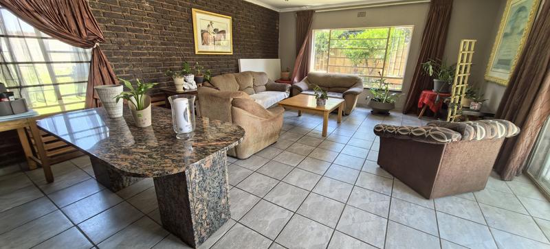 3 Bedroom Property for Sale in Witpoortjie Gauteng