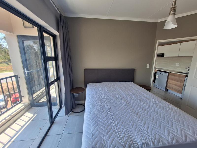 To Let 1 Bedroom Property for Rent in Waterfall Gauteng