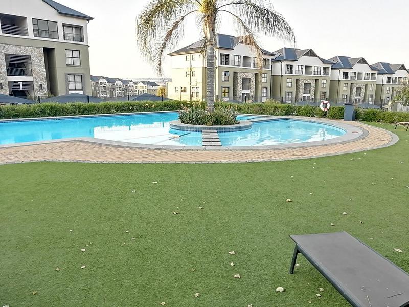 To Let 1 Bedroom Property for Rent in Waterfall Gauteng