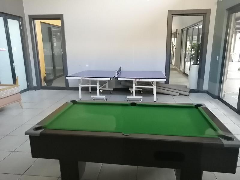 To Let 1 Bedroom Property for Rent in Waterfall Gauteng