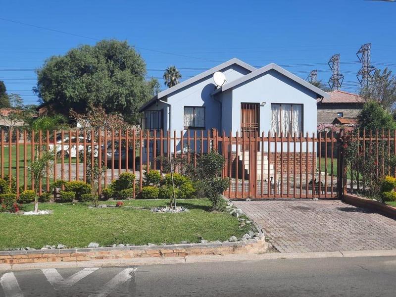 2 Bedroom Property for Sale in Norkem Park Gauteng