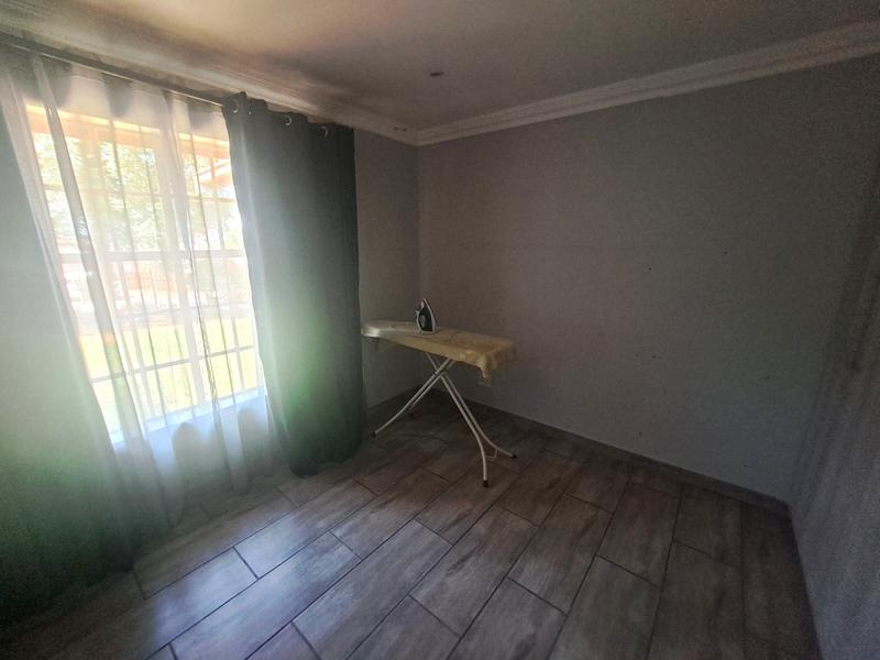 To Let 3 Bedroom Property for Rent in Heuweloord Gauteng