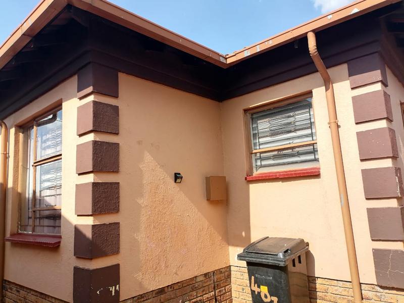 3 Bedroom Property for Sale in Clayville Gauteng