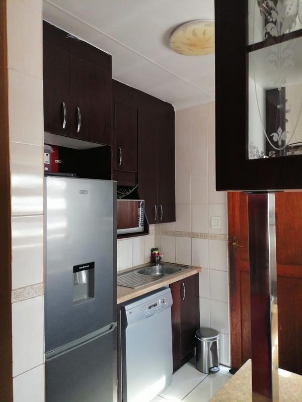 3 Bedroom Property for Sale in Clayville Gauteng